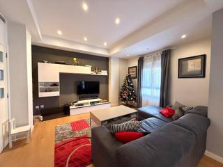 Pis a Arrancapins. Vivienda reformada de 3 habitaciones en venta en extramurs