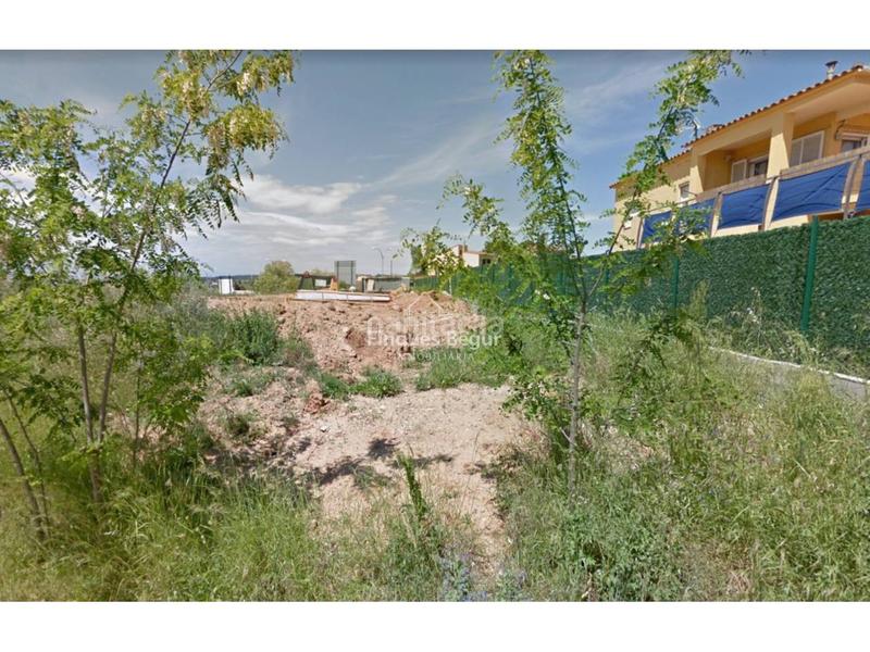 Foto 96617421-d4fa-4788-b338-069e75826a4b. Terreny residencial a creu 15 a Verges