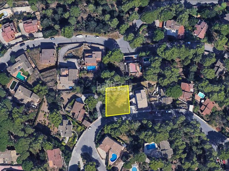 Foto 2e743938-417b-4faf-9666-b05f007b6265. Wohngrundstück in alexandre cortada 8 in residencial Begur-esclanyà Begur