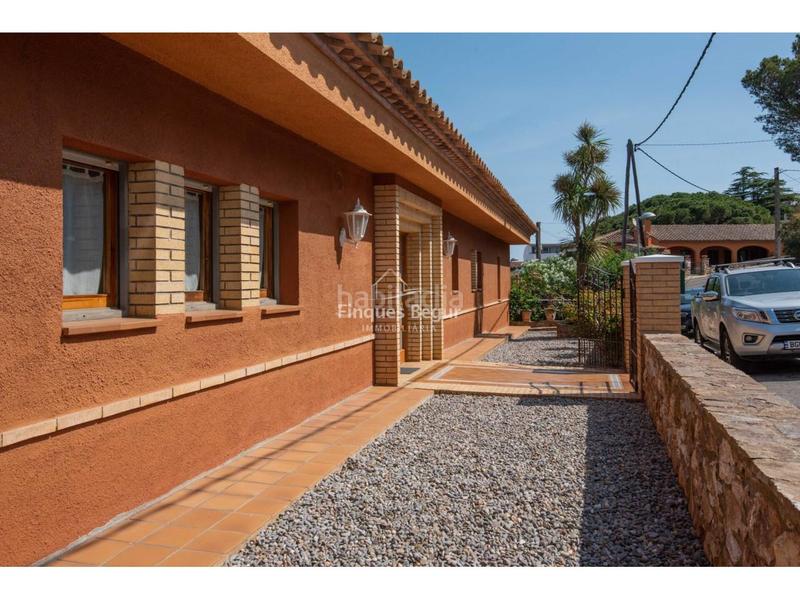 Foto 9ca9c718-8396-4786-90d6-f43ee8af96e8. Haus mit heizung parking pool in Begur Begur