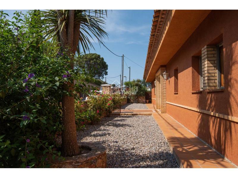 Foto e7838625-e0b1-41a8-9bbd-3aa6b3a3bbec. Haus mit heizung parking pool in Begur Begur