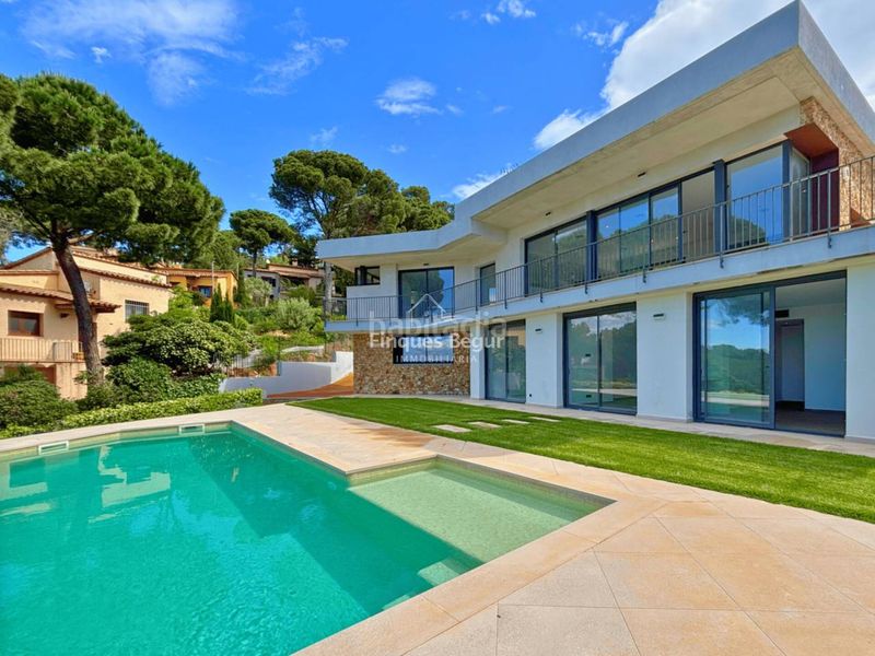 Foto 7886433d-c8f4-488d-904f-e652d9104d31. Xalet amb calefacció aparcament piscina a residencial Begur-esclanyà Begur