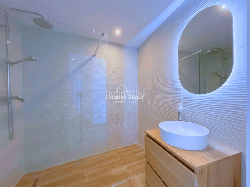 Foto a5990a46-c03e-4550-ad3d-5778e80d601a. Xalet amb calefacció aparcament piscina a residencial Begur-esclanyà Begur