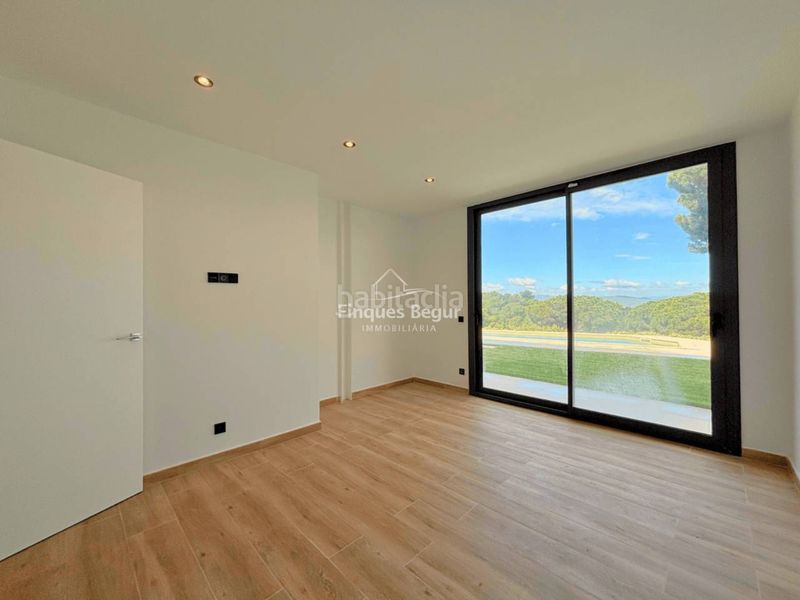 Foto c8896307-c86e-429d-a0d5-fece98a53730. Xalet amb calefacció aparcament piscina a residencial Begur-esclanyà Begur