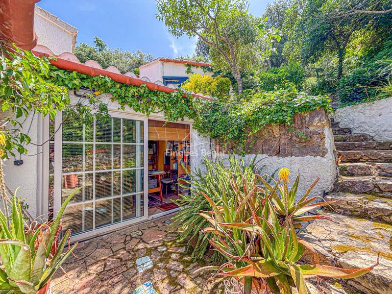 Foto 228cda58-449e-467e-a953-b7da5dfdd5df. Casa , casa de pueblo con jardín privado y licencia turística cerca del centro en Begur