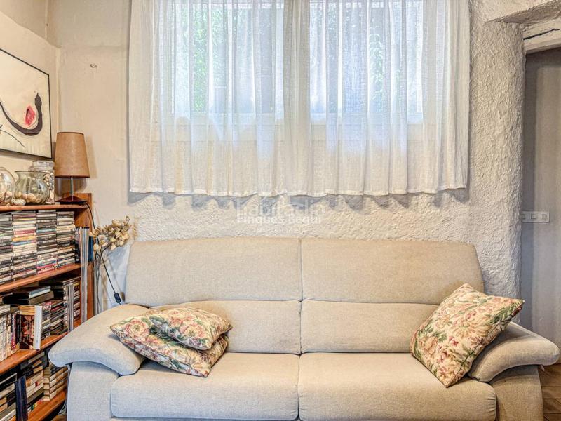 Foto 3fd26658-14b6-40b0-8b53-74a0b2846b1a. Casa , casa de pueblo con jardín privado y licencia turística cerca del centro en Begur