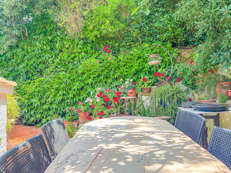 Foto bf116026-2d0d-4509-bbb5-20f6783b9fd9. Casa , casa de pueblo con jardín privado y licencia turística cerca del centro en Begur