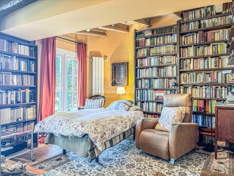 Foto e5b4f6cf-2c06-4324-bd8f-c95f3b3e4b0c. Casa , casa de pueblo con jardín privado y licencia turística cerca del centro en Begur