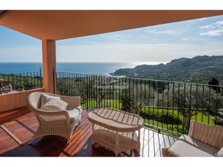 Xalet  Lilars. Exclusiva finca con vistas panormicas al mar en aiguablava