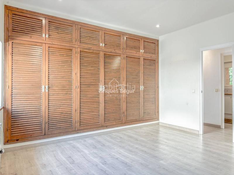 Foto 4e34234f-730a-4e46-9fe3-39f997e6061b. House with heating parking in Begur Begur