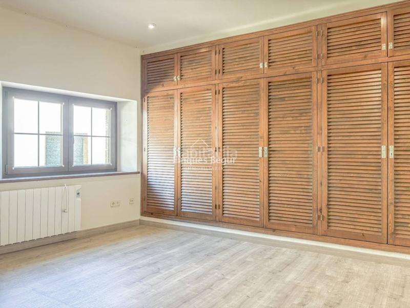 Foto 86b93652-d45e-4af7-baa4-07e8fade5f8c. House with heating parking in Begur Begur