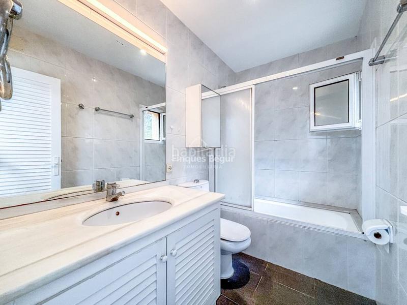 Foto c98de8be-3a67-47e0-977b-2250fbbd64f0. House with heating parking in Begur Begur