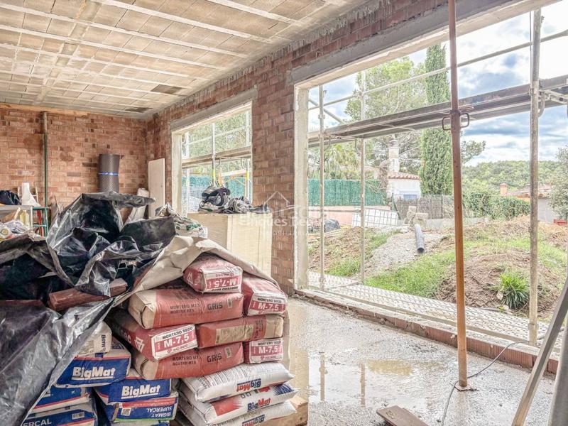 Foto 7492efec-3e5e-4f45-82c9-70cf0ff9ec61. Chalet with pool in residencial Begur-esclanyà Begur