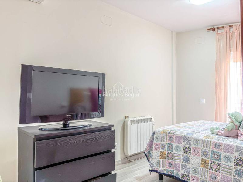 Foto 2c50fcd9-da78-4e33-b524-a7e0b035e0da. Apartamento , luminoso apartamento con piscina comunitaria a 5 min de los comercios en Begur