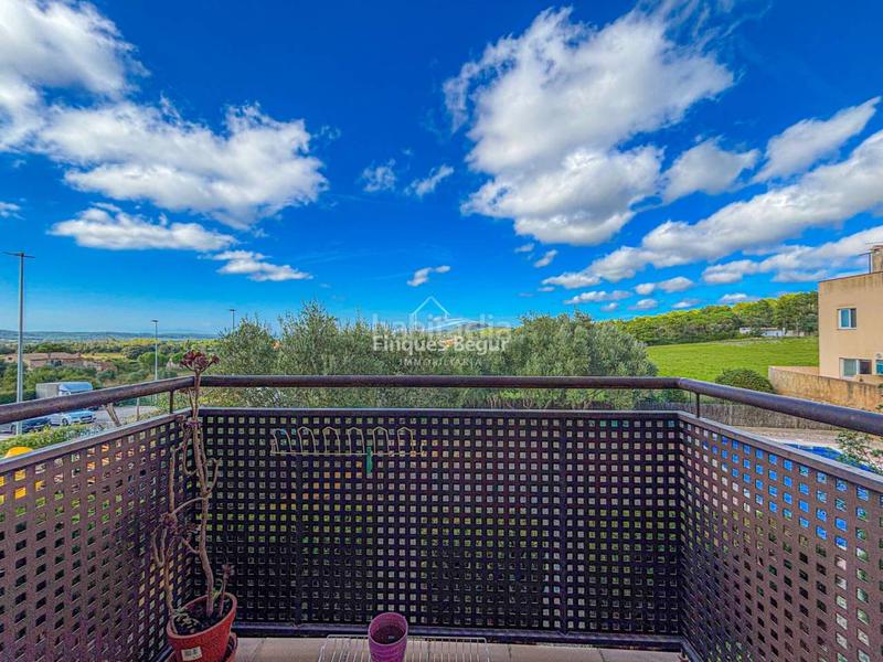 Foto 58ff473b-2f90-4107-97c6-b810ba4ccb50. Apartamento , luminoso apartamento con piscina comunitaria a 5 min de los comercios en Begur