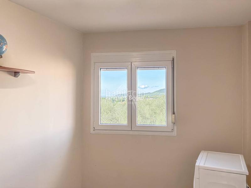 Foto ec4c900b-5e1b-42ef-8b48-3f5c1c7f3bef. Apartamento , luminoso apartamento con piscina comunitaria a 5 min de los comercios en Begur