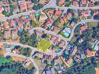Terreny residencial  Pere calders. Parcela urbana de 702 m en tranquila urbanizacin de begur