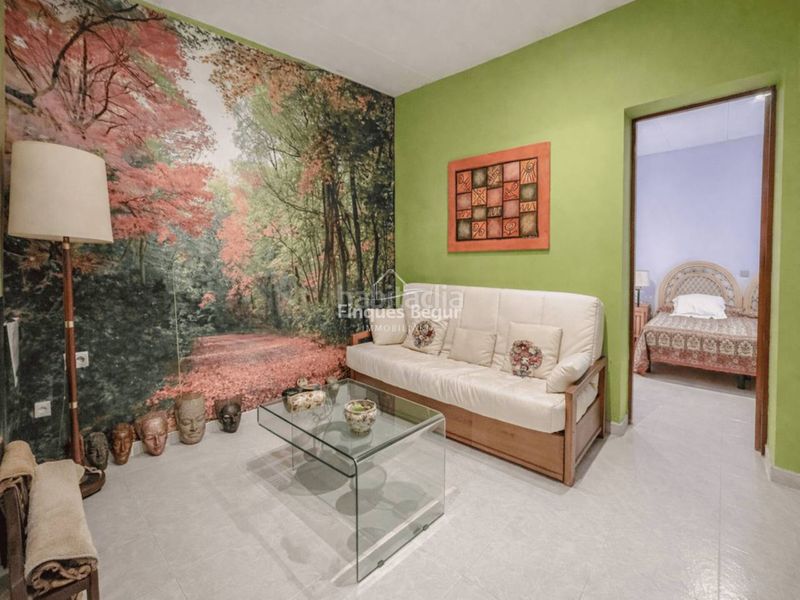 Foto 01c23b07-f416-40da-b8d3-e1625564134b. Casa amb calefacció aparcament piscina a Pals