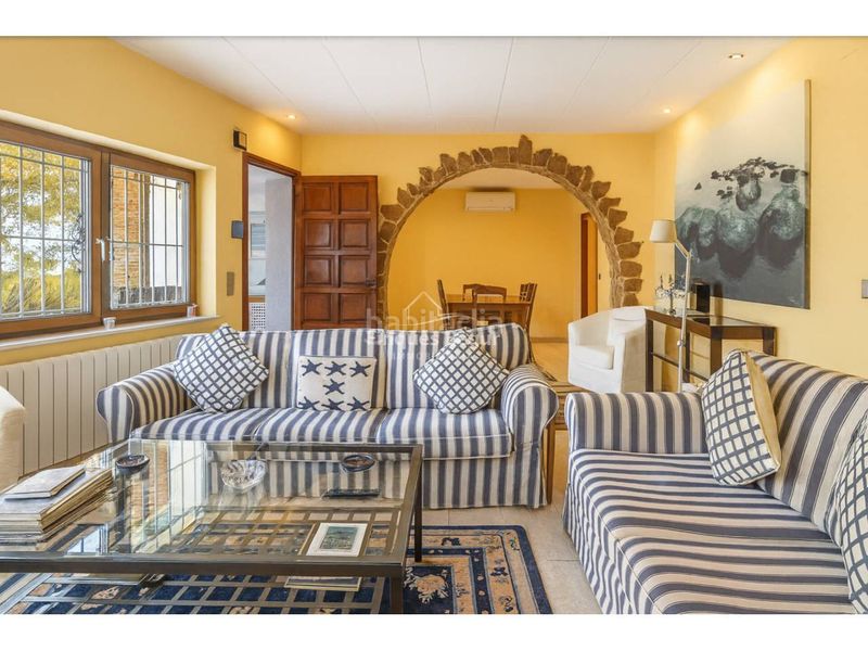 Foto b183003e-36f1-42b8-b807-b7e1eeb0ce9f. Casa amb calefacció aparcament piscina a Pals