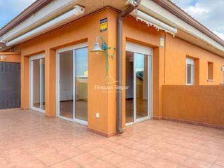 Duplex  Calle josep bonay i vidal mestre. Palafrugell, ático dúplex con terraza esquinera y garaje para tr