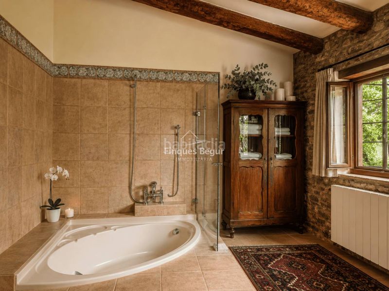 Foto da4b8151-fa2d-4c1f-8854-93b24906315c. Casa amb calefacció aparcament a residencial Begur-esclanyà Begur