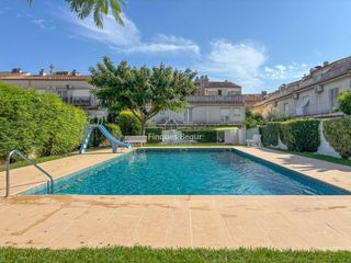 Casa adossada  Calle �ngel guimer�. Palafrugell, casa adosada con piscina comunitaria en pleno centr