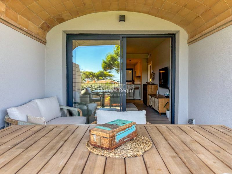 Foto 00209bea-2dd1-4190-9c87-8e9f594896a0. Apartament amb calefacció aparcament piscina a platja de Pals Pals