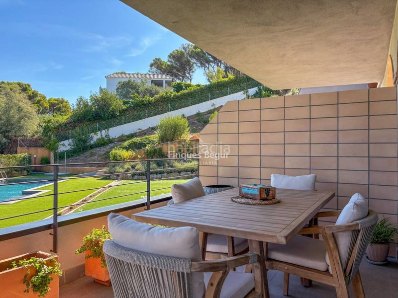 Foto 1eeab9c6-4277-4854-b912-cf37892410ed. Apartament amb calefacció aparcament piscina a platja de Pals Pals