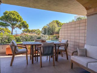 Apartament  Calle terra roja. Begur, apartamento con terraza y piscina a 2 min de la playa