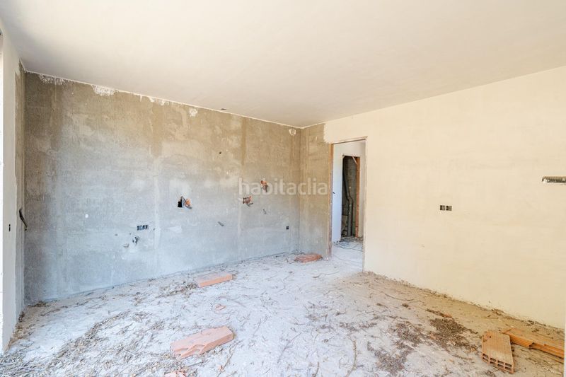 Foto 91a5c91f-5471-4c15-941b-cb9c9d6e67fd. Casa a Corbera de Llobregat