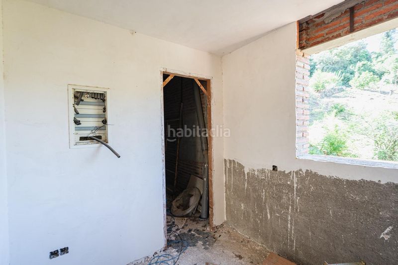 Foto a9883742-a4a9-47f6-9728-fa10d95a884e. Casa a Corbera de Llobregat