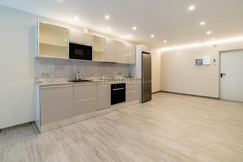 Foto bd7c38cd-1aa3-46ed-8ed9-6ba23321b405. Location bureau avec parking dans Sant Antoni Barcelona