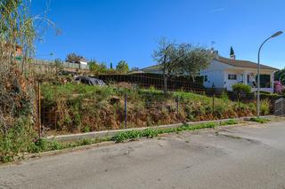 Terreny residencial a Caldes de Montbui. Espectacular terreno en caldes de montbui muy cerca del centro u