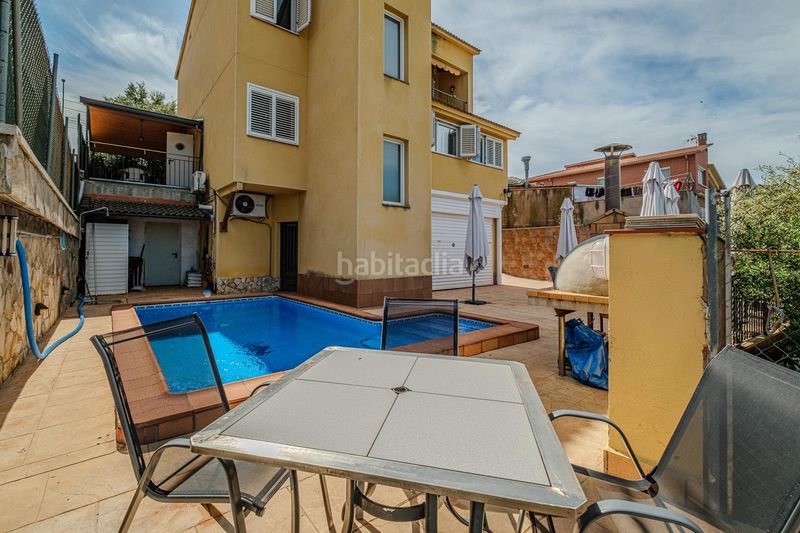 Foto 4ea6cf39-164a-4202-9369-deb854bb2491. Xalet amb calefacció aparcament piscina a Abrera