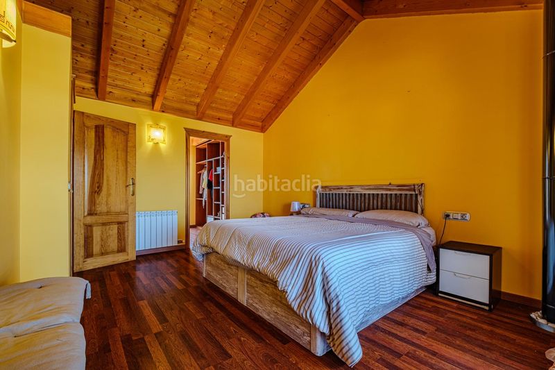 Foto b1166c5d-e309-4fdb-8c04-7b6fbbe984c2. Xalet amb calefacció aparcament piscina a Abrera