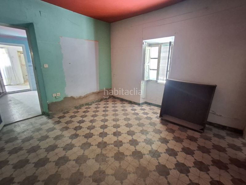 Foto 157dad42-ff4d-4140-9e91-beedbd32741b. Casa amb aparcament a Roda (La)