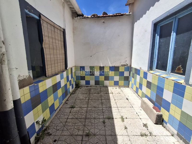 Foto 2e834d0a-8232-4eeb-bba9-a21b622b3703. Casa amb aparcament a Roda (La)
