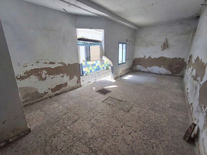 Foto 39a5e68b-90b6-44a7-9cde-fc29df2616ff. Casa amb aparcament a Roda (La)