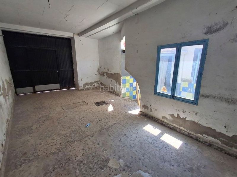 Foto 9080e499-6dca-4587-8c33-d955792c8348. Casa amb aparcament a Roda (La)