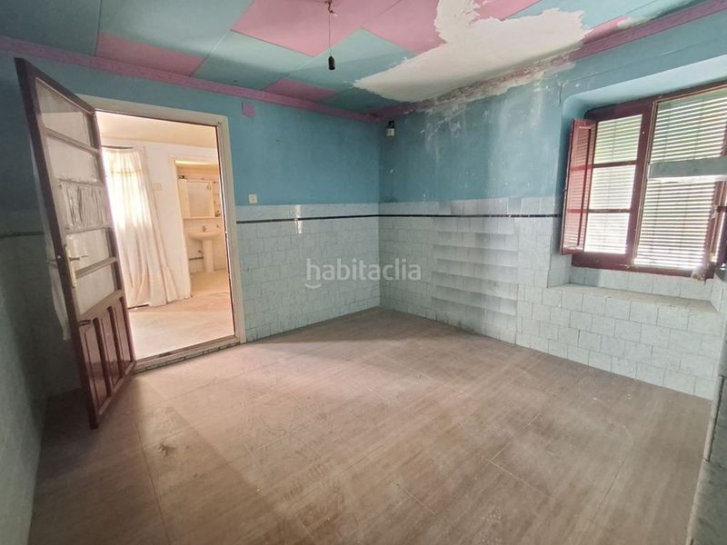 Foto ffc45b76-01c0-4221-9739-ced4426e4a24. Casa amb aparcament a Roda (La)