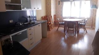 Pis a Roda (La). Piso en venta en ramon y cajal, 5 dormitorios.