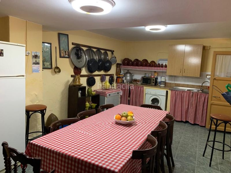 Foto a80d804d-5b40-4b1b-a332-7bd34dd34e34. Casa amb calefacció a Sisante