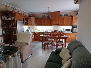 Chalet en Roda (La). Chalet en venta en parque de la cañada, 3 dormitorios.