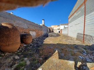 Terreno residencial en Fuensanta. Solar en venta en centro.
