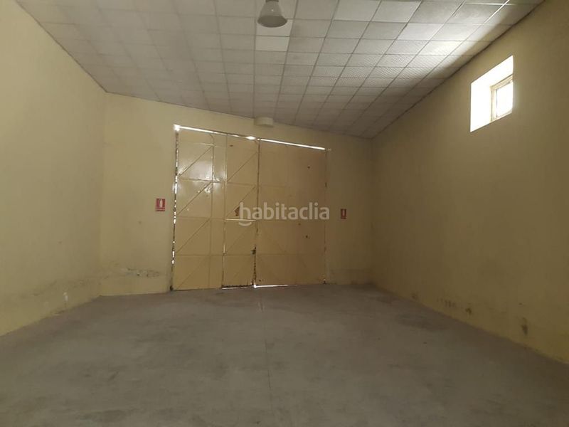 Foto b32d9a3d-7c1e-4c5b-8665-77b5e9334ef9. Nau industrial a Roda (La)