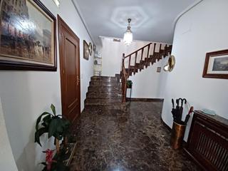 Casa adosada en Roda (La). Adosado en venta en avda. juan ramón jiménez, 5 dormitorios.