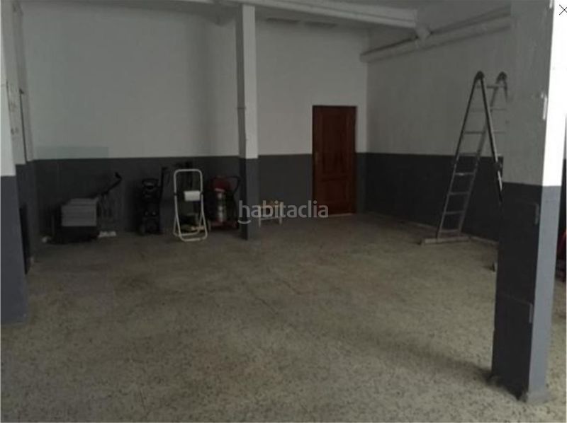 Foto f41ed98b-94b6-44d8-a0ce-40423c39c6ef. Local comercial a Roda (La)