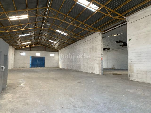 Foto 6307fb88-1f74-4d70-b111-da7f45d65d1e. Nau industrial a Roda (La)