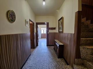 Maison à Sisante. Casa en venta en sisante, 5 dormitorios.