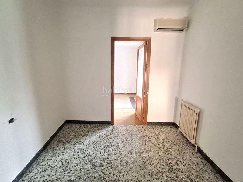 Foto a36599d7-9fed-42a1-a1d9-947ea89d9d87. Casa amb calefacció aparcament a Roda (La)